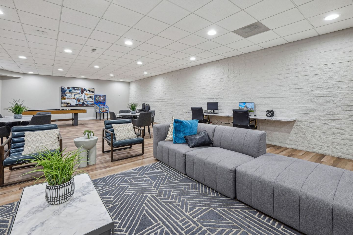 The Vantage Apartments Image 30