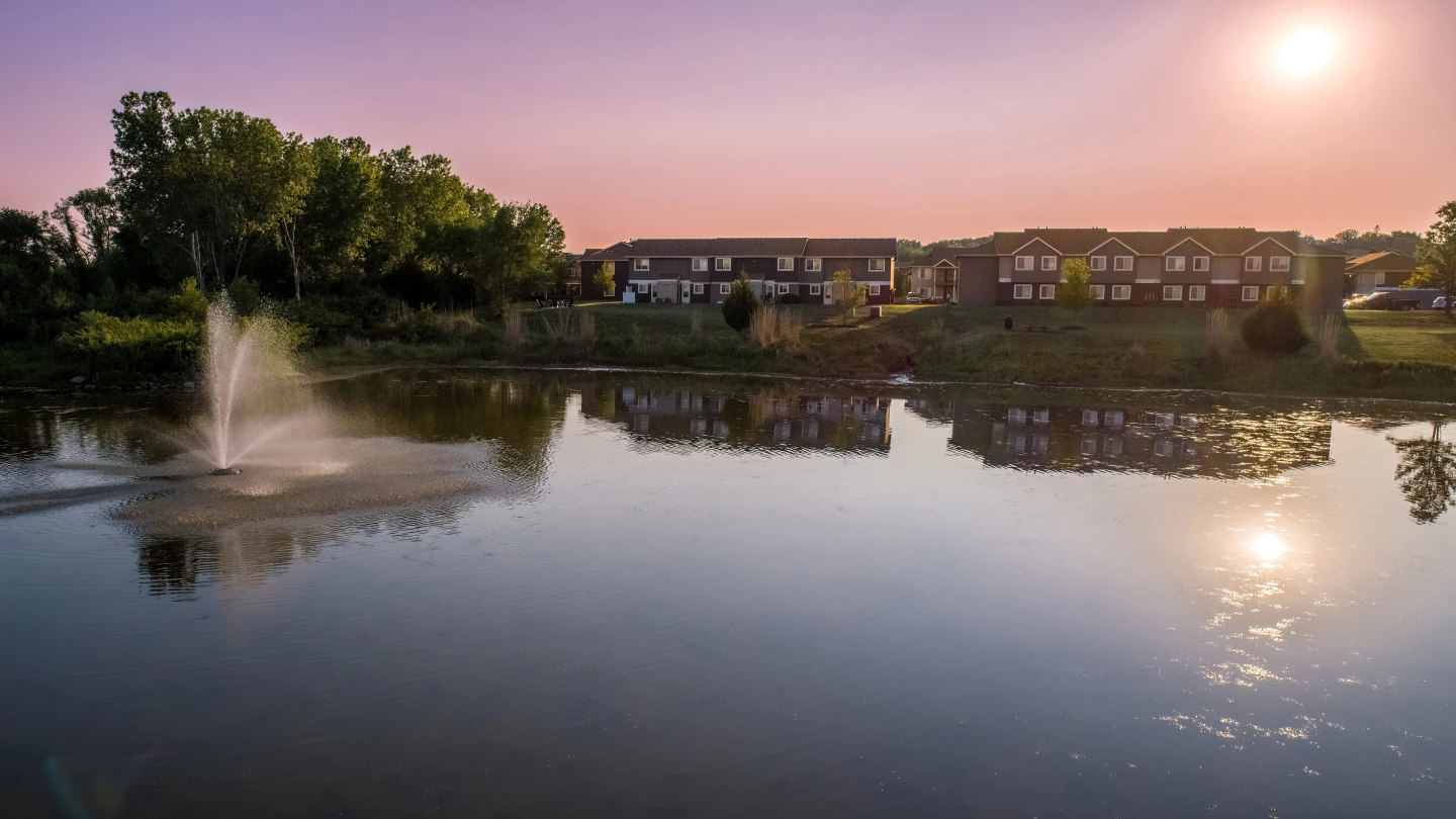 Emory Lakes Luxury Apartments Image 29
