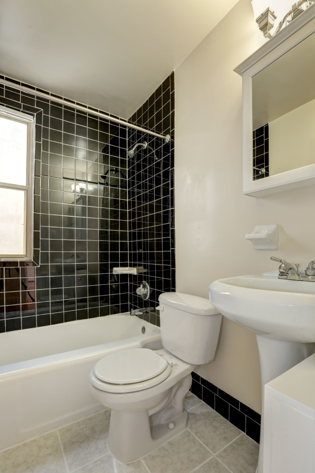 Park Terrace Apartments Image 3