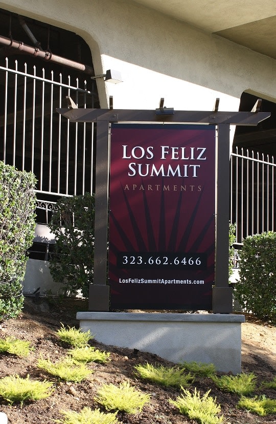 Los Feliz Summit Apartments Image 25