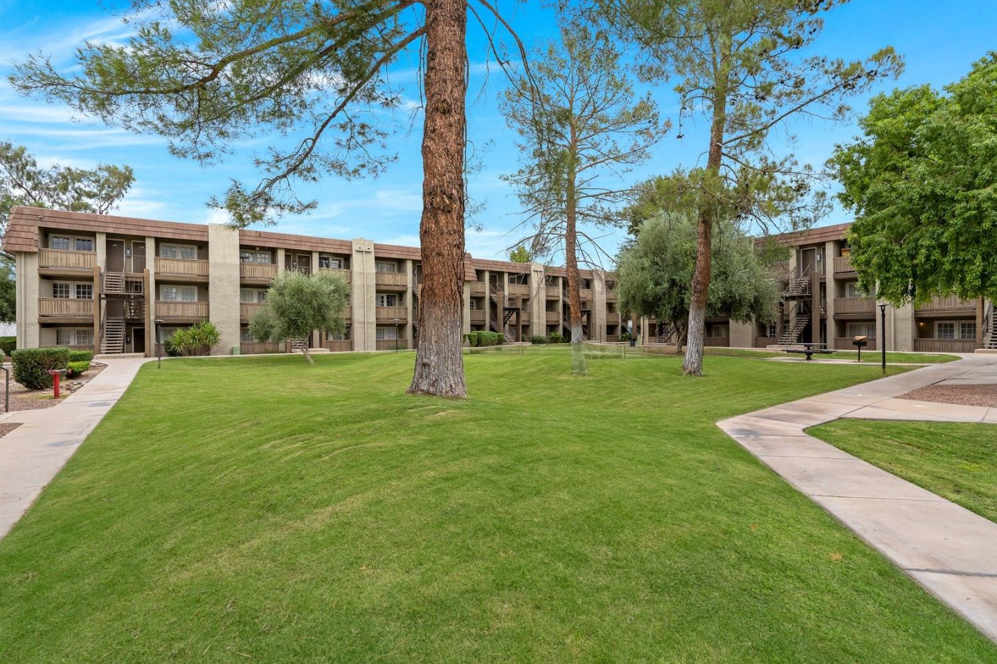 Verde Apartments Image 25