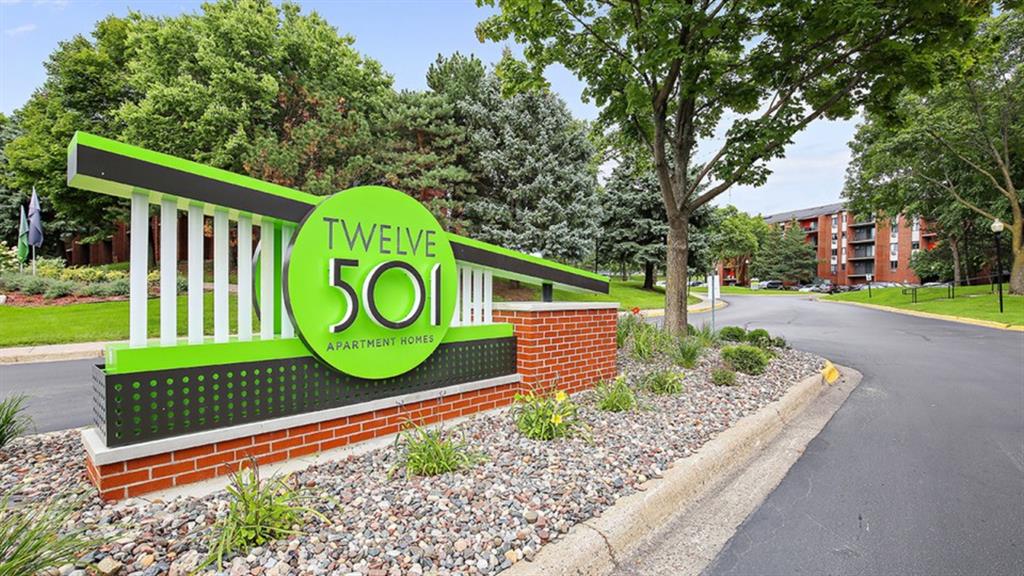 Twelve 501 Apartment Homes Image 40