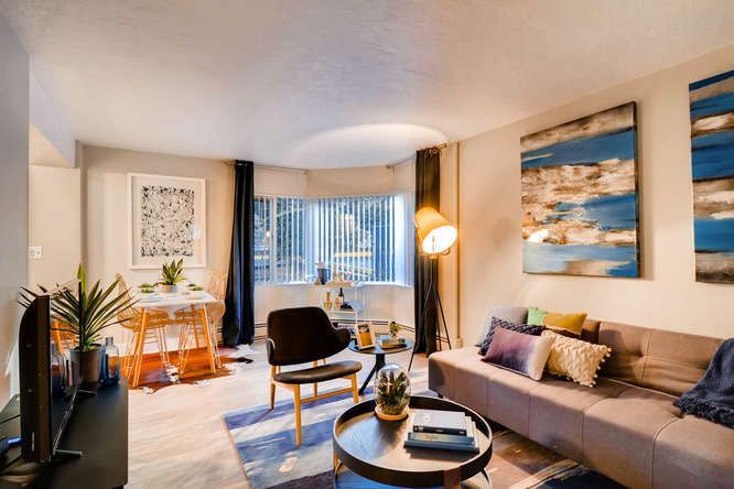 Park Plaza Image 14