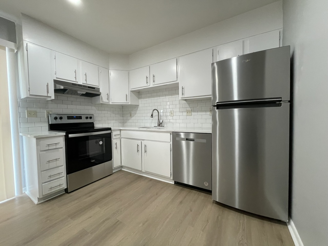 Meadowview Apartments and Townhomes Image 13