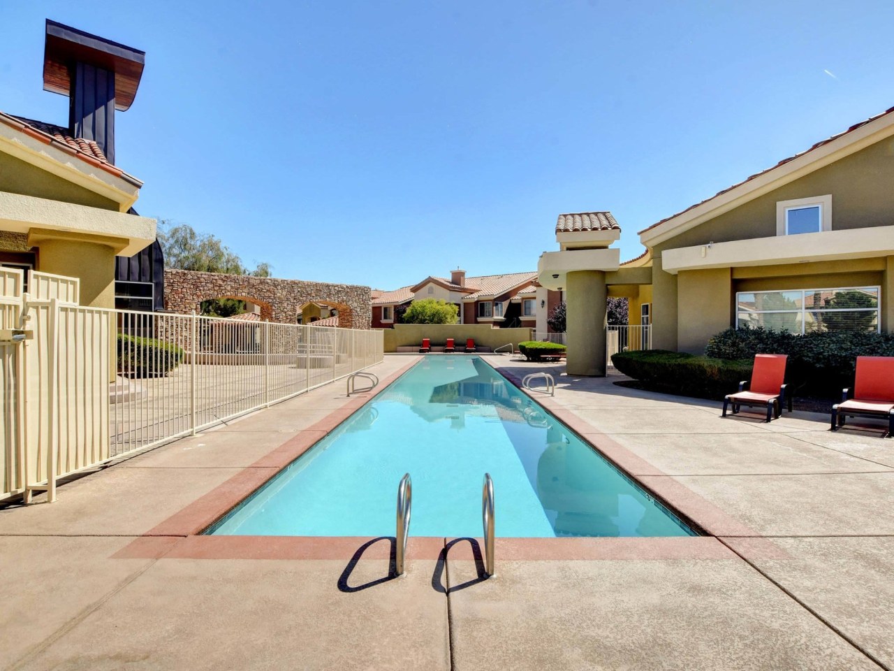 Coronado Bay Club Condo-Apartment Homes Image 34