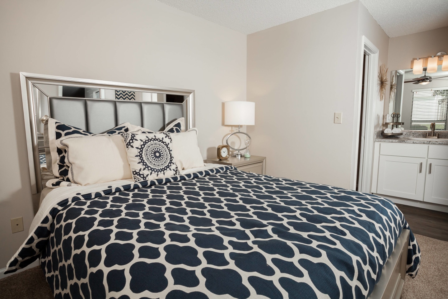 Arbors at Brookfield Apartments Image 7