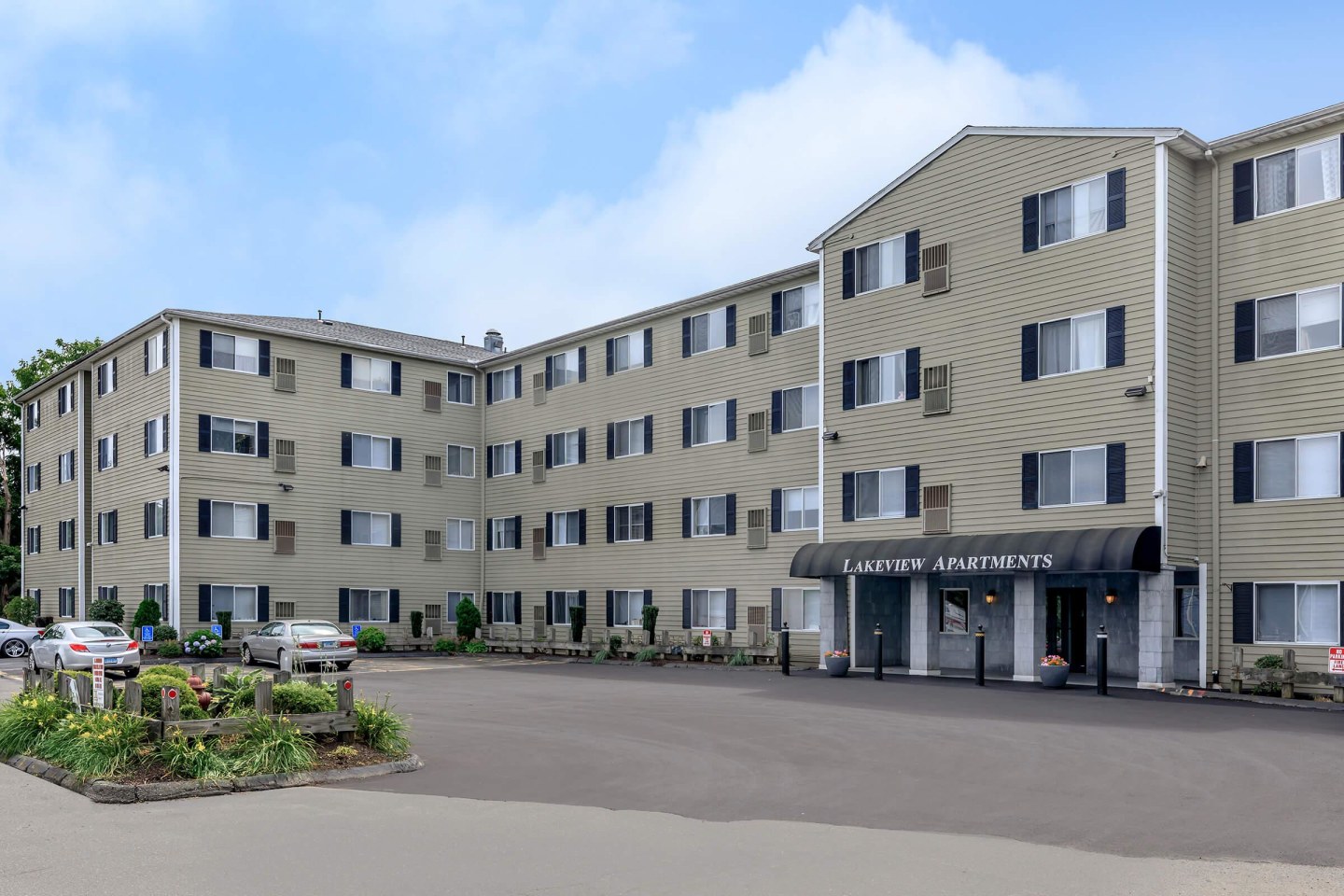 Lakeview Apartments Image 7
