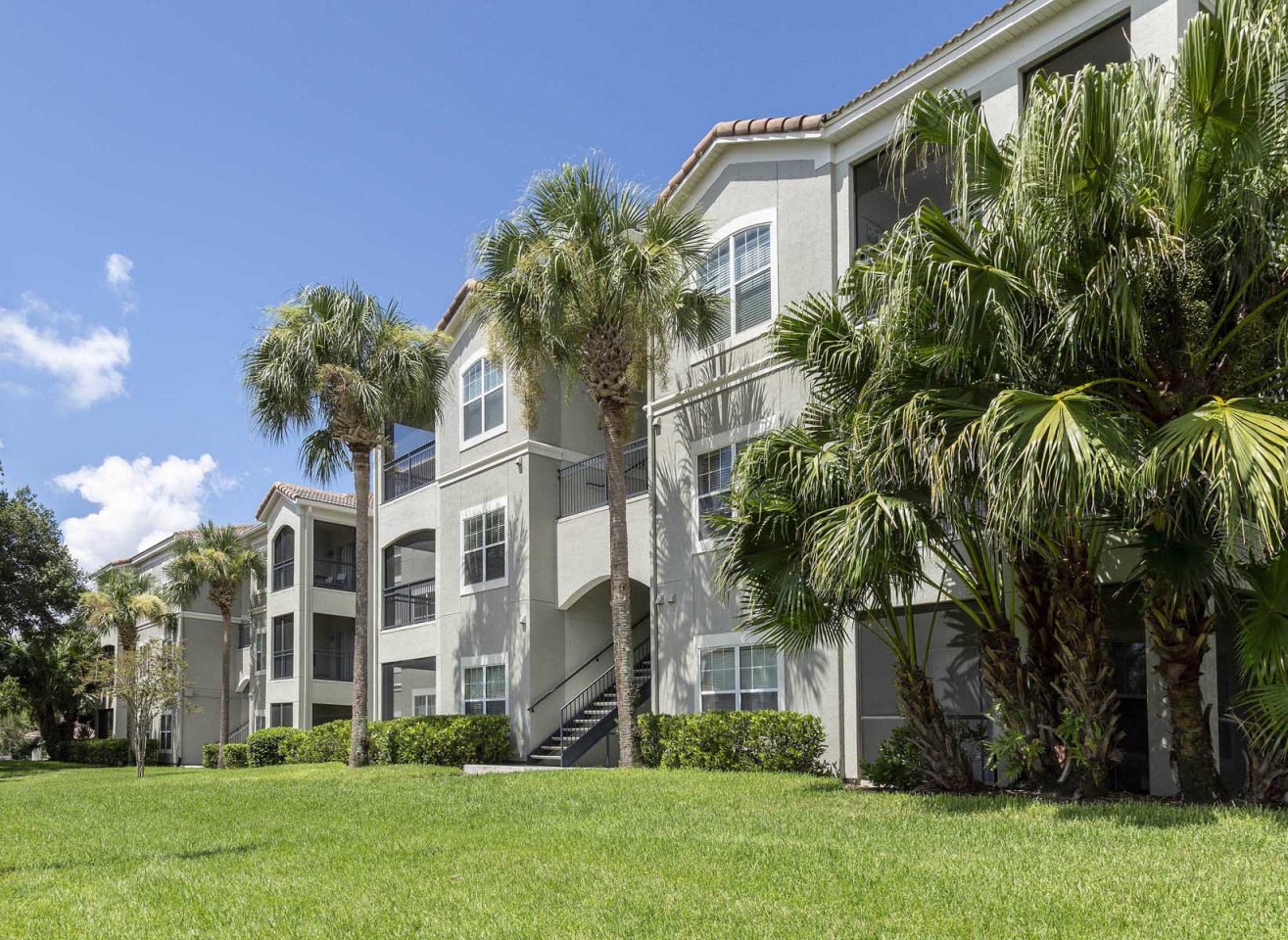Lake's Edge Apartments Image 29