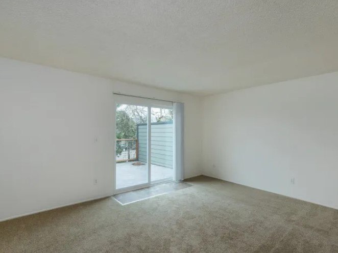 Chateau Hills Image 3