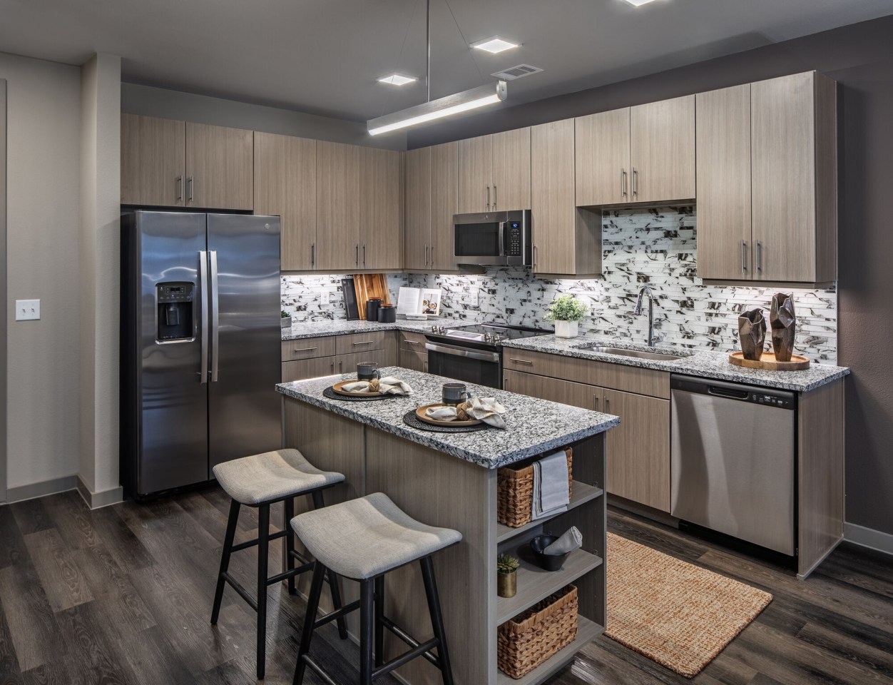 880 Lyn Image 71
