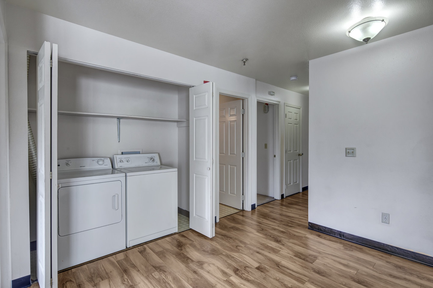 Silver Ridge Apartment Homes Image 5