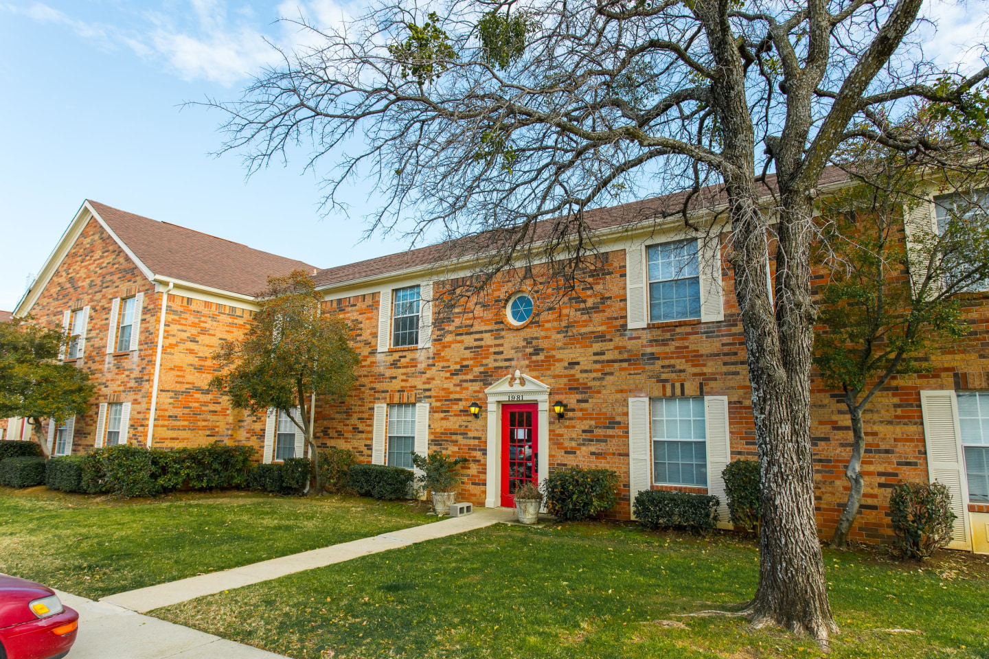 WatersEdge Denton Apartments Image 37