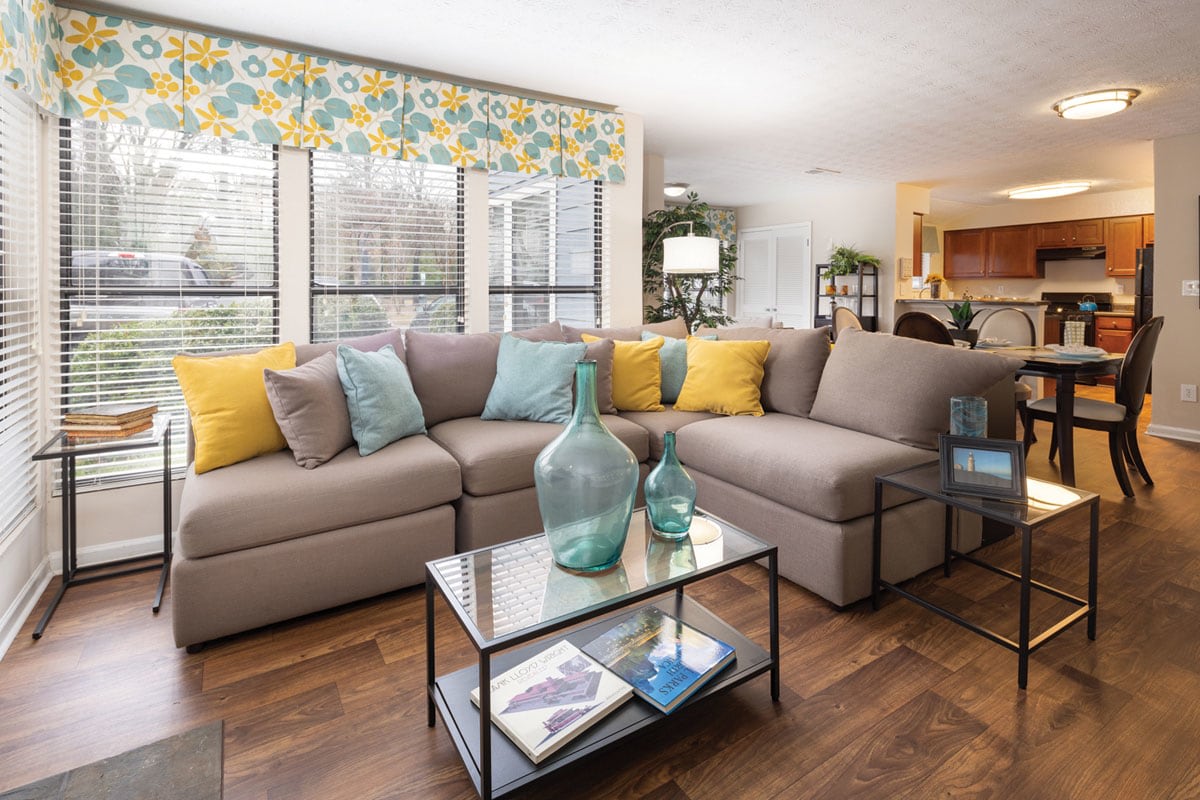 Chatsworth Apartments Image 4