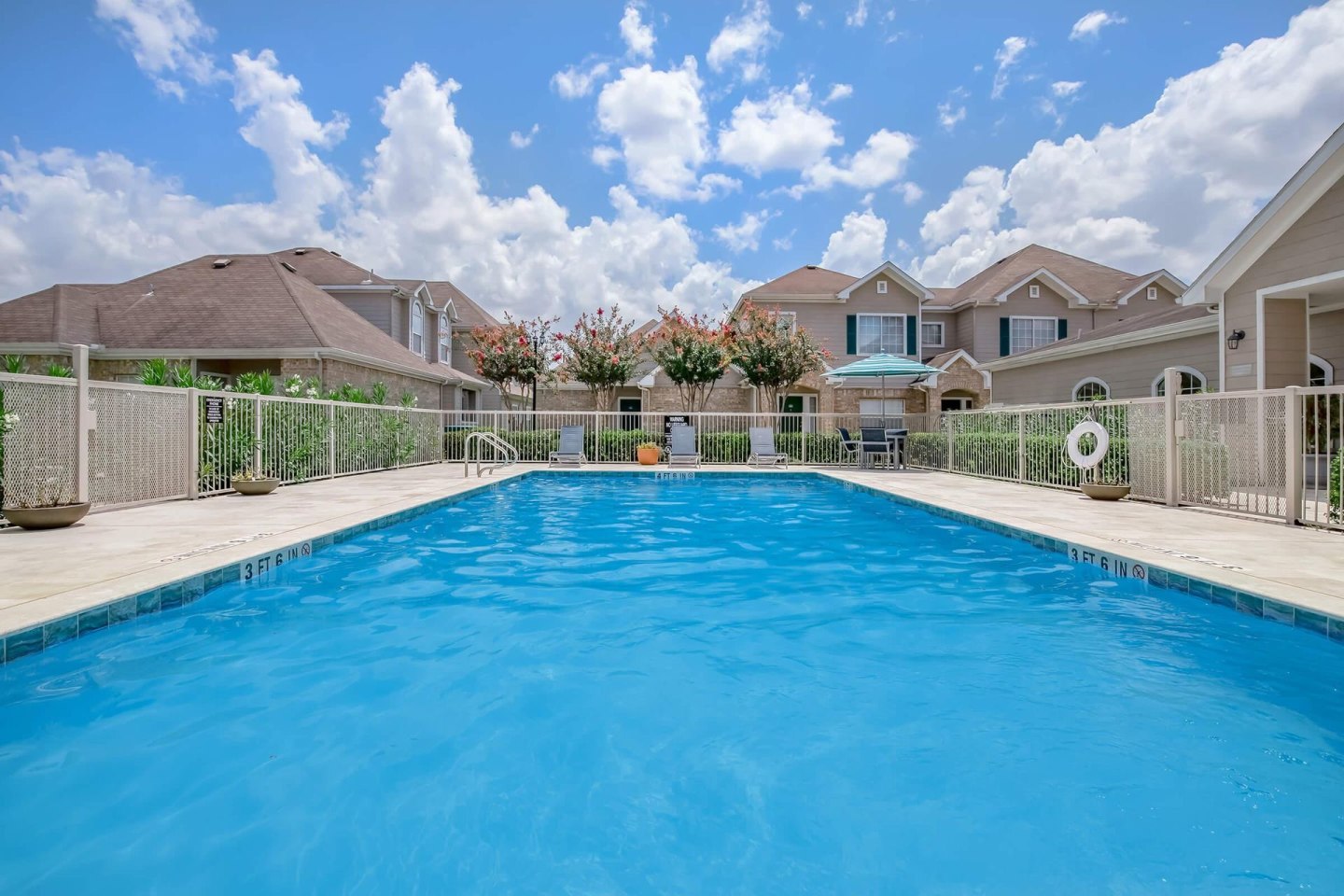 Town Park Townhomes Image 8