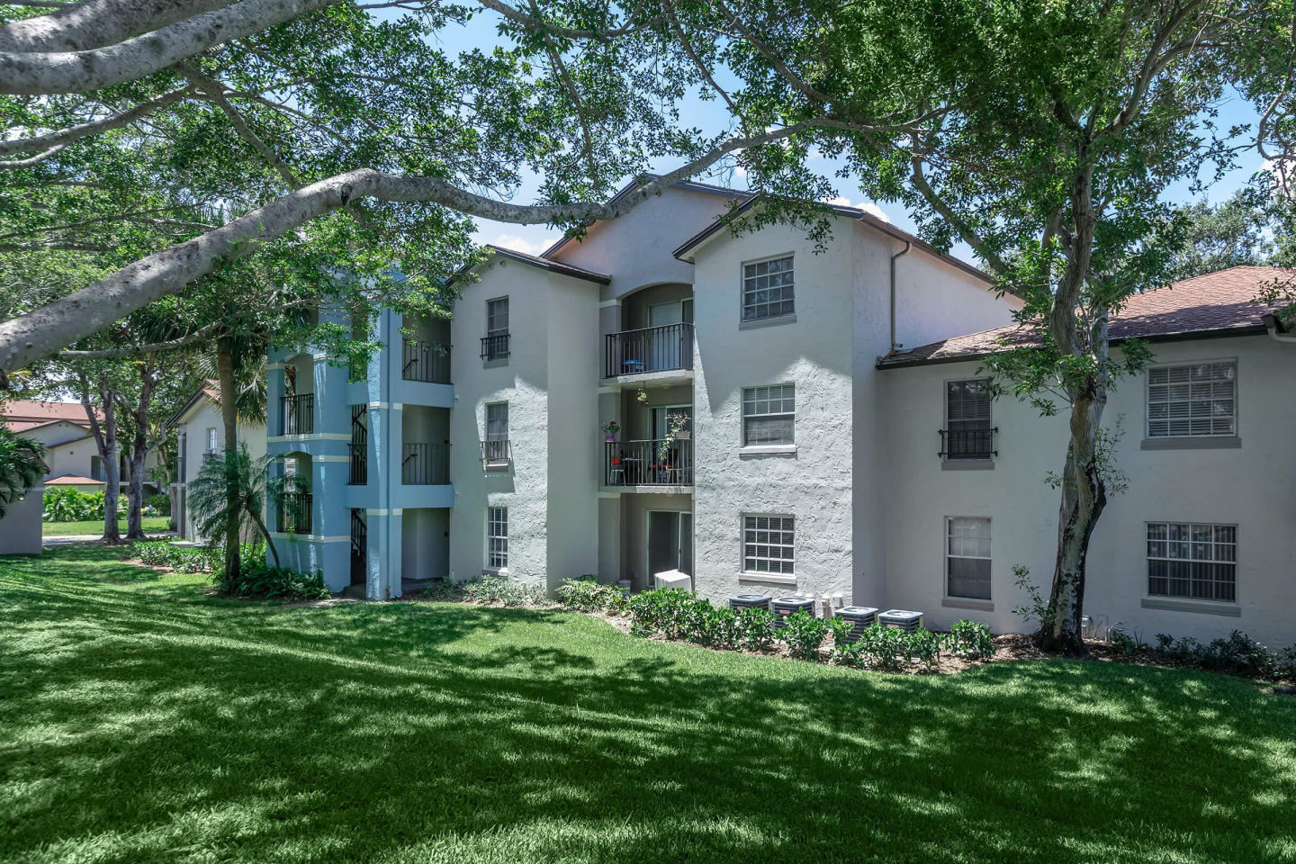 Latitude Pointe Image 3