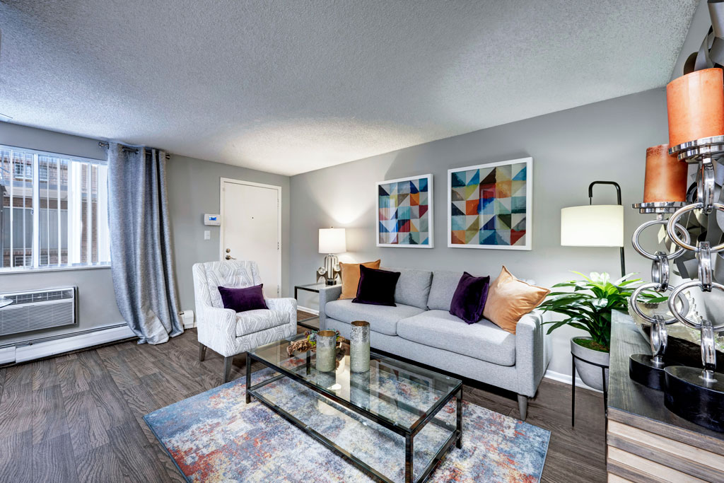 Ten 30 and 49 Apartments Image 4