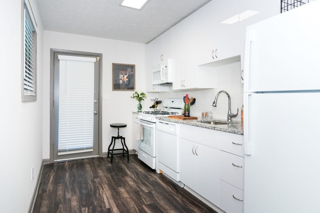 Myrtle Street Apartments Image 5