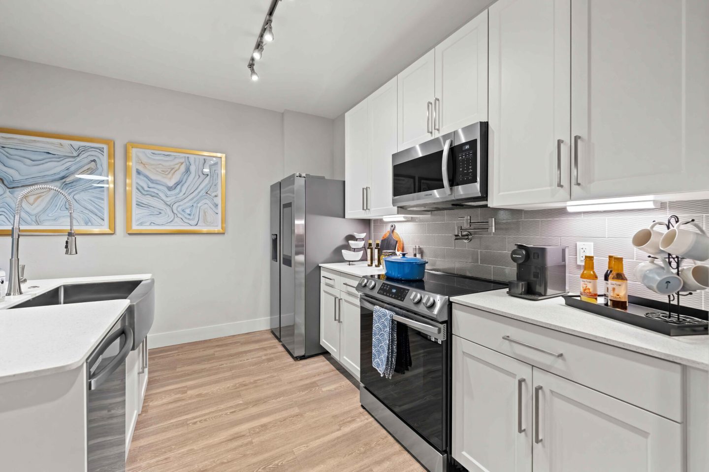 Mallory Square Apartments Image 19