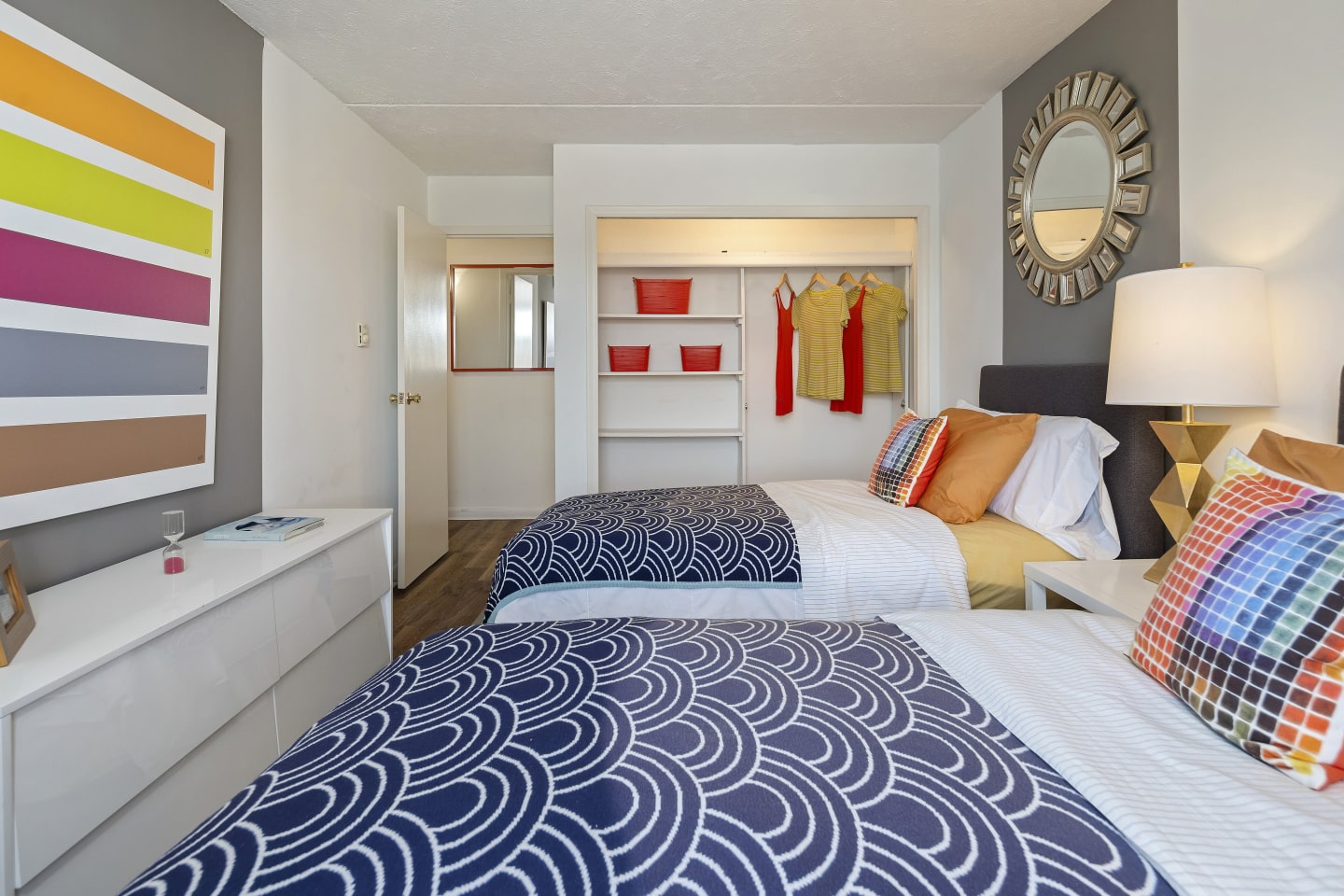 Concierge Rocky Hill Apartments Image 13
