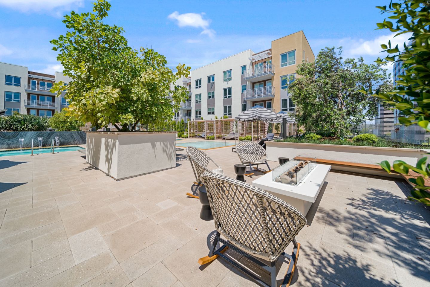 Halcyon House Image 94