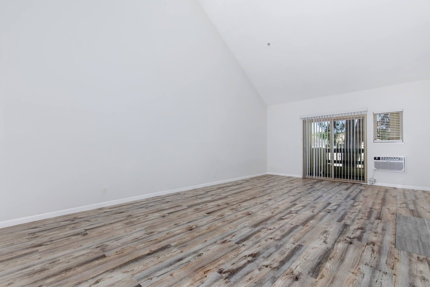 Paloma Vista Apartment Homes Image 83