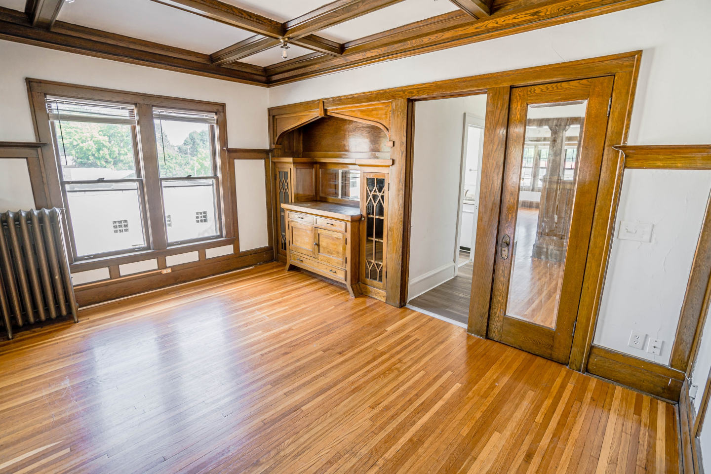 990 Grand Avenue Image 8