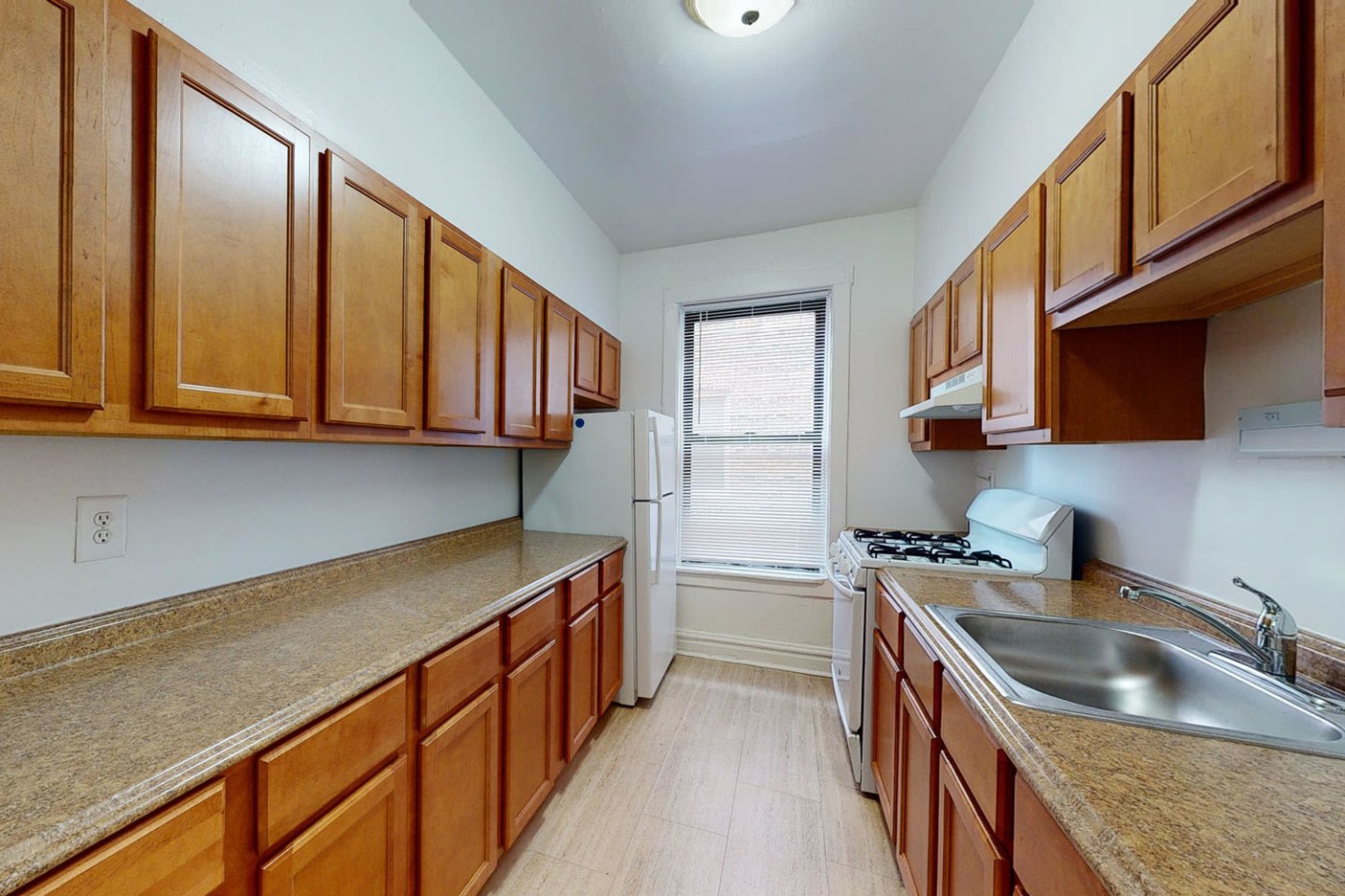 1101 E. Hyde Park Boulevard Image 4