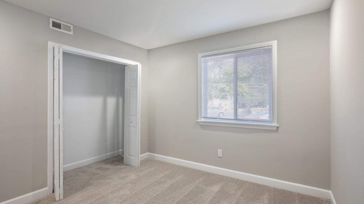 Four Seasons Image 37