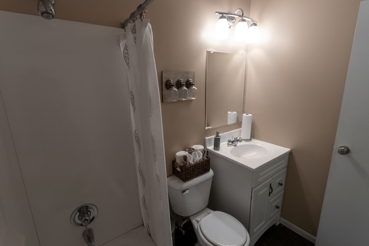 Romaine Court Image 28