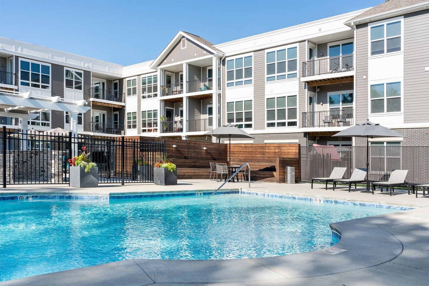 Stonegate Apartments Image 8
