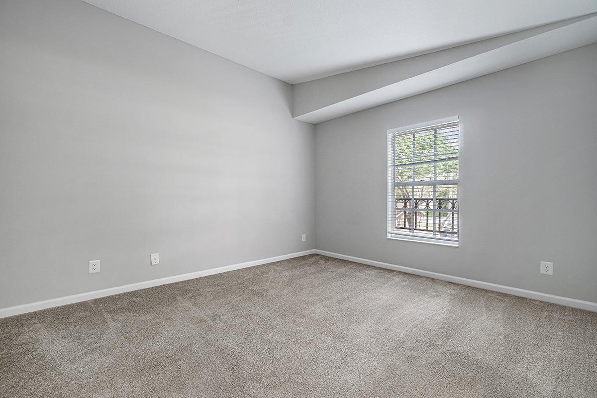 Latitude Pointe Image 98
