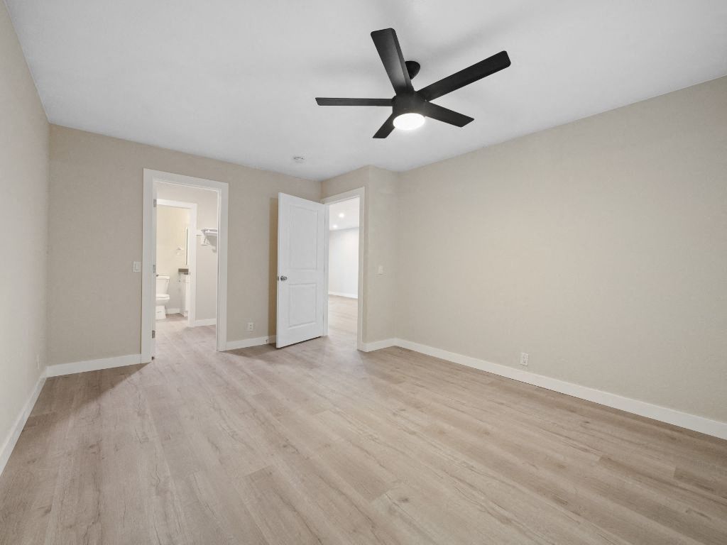 Sunset Cliffs Apartments Image 12