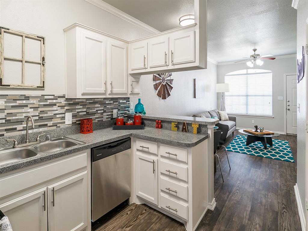 Residences at Holly Oaks Image 3