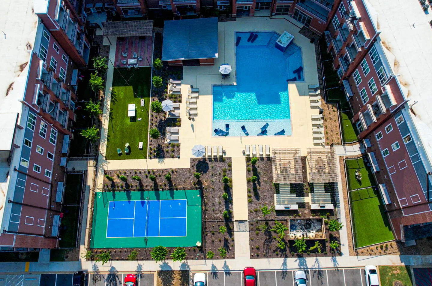 Uptown Terrace Image 15
