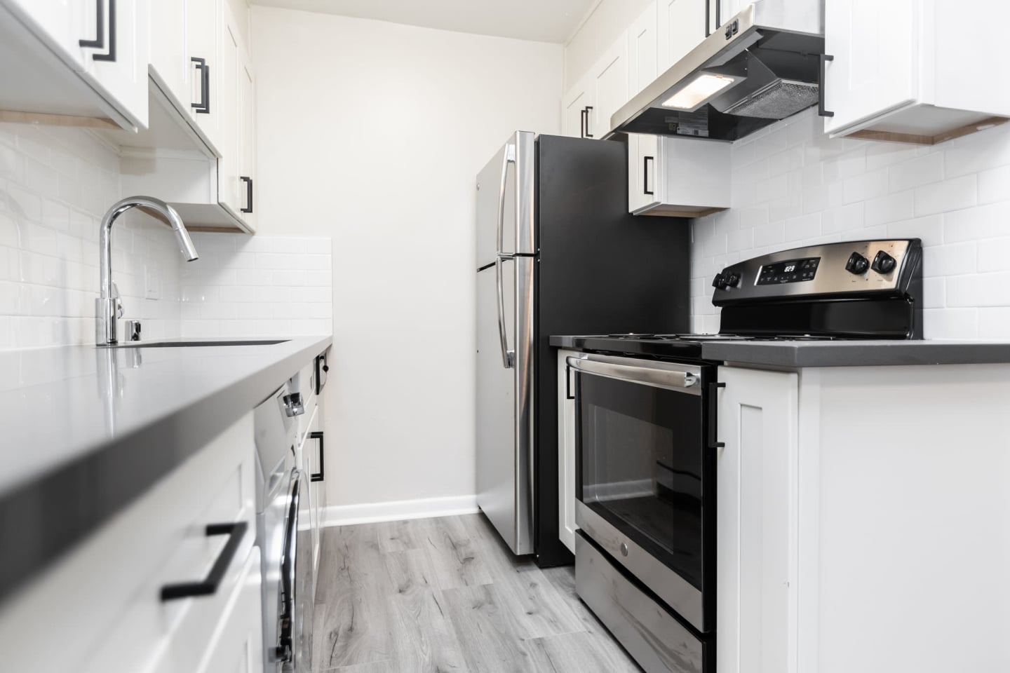 355 Staten Image 6