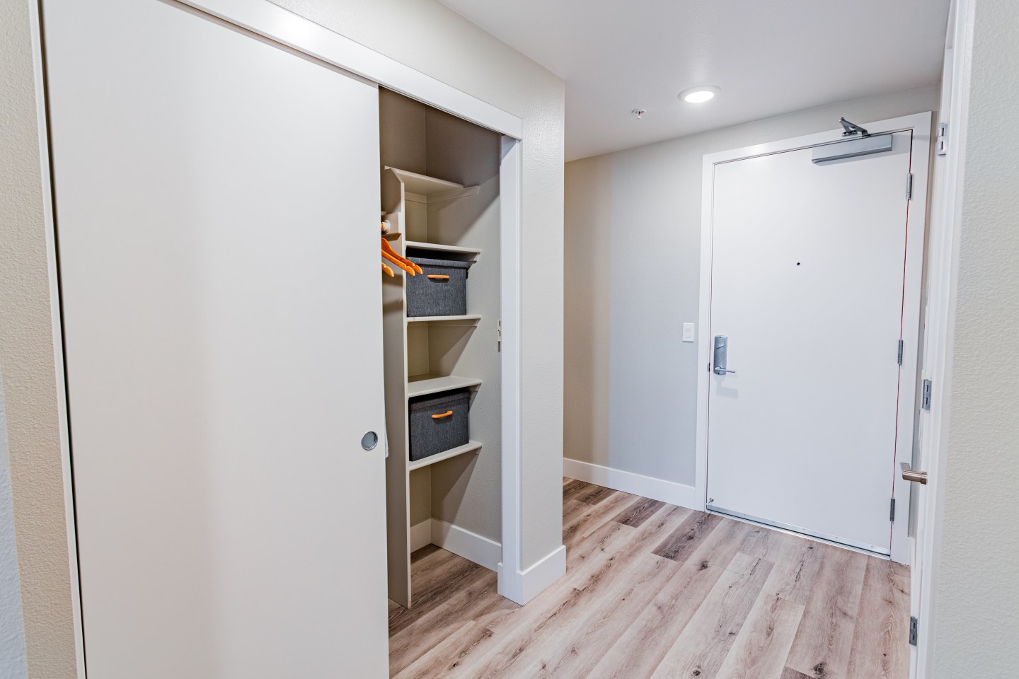 1250 Lakeside Image 11