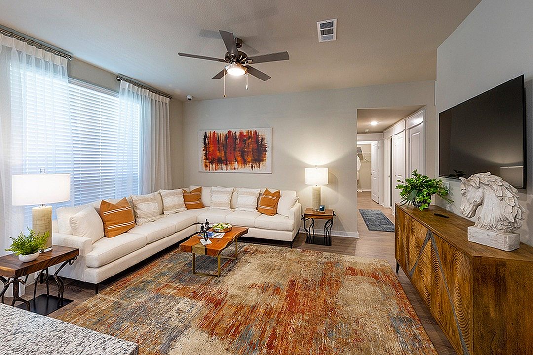 Imperial Oaks Square Image 45