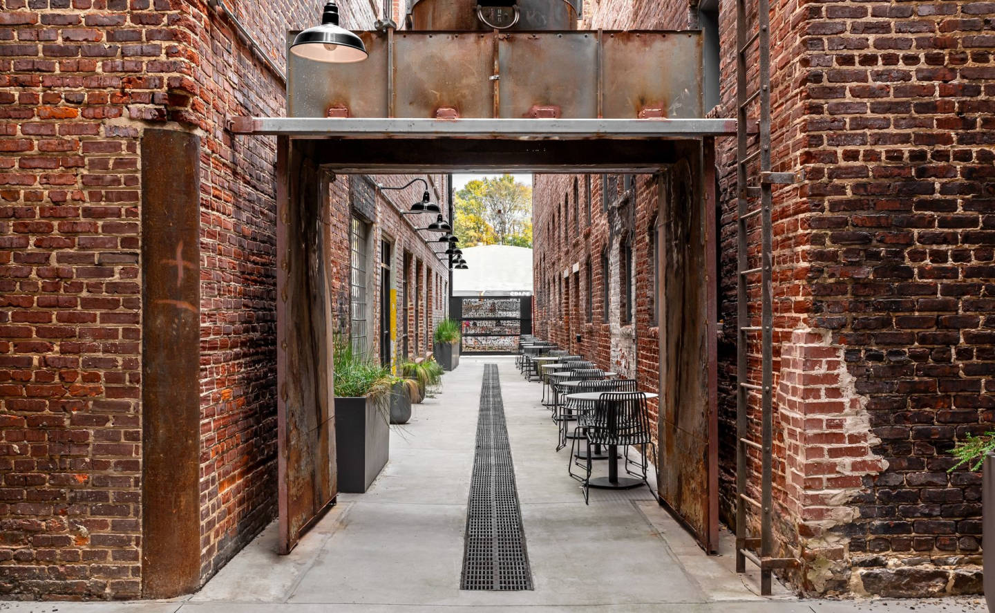 Lofts at Abrams Fixtures Image 3