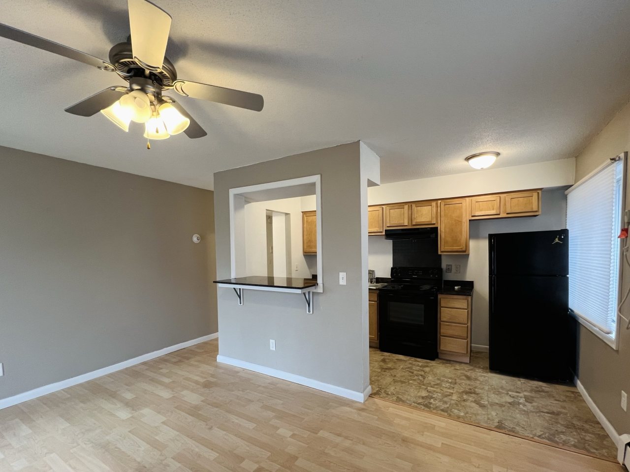 2740 Pleasant Avenue S Image 3