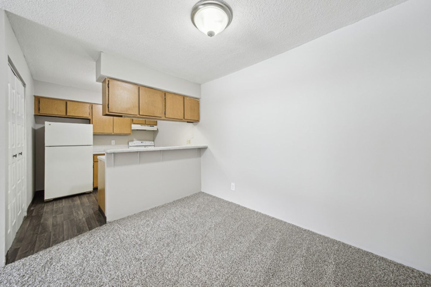 Fox Grove Apartments Image 13