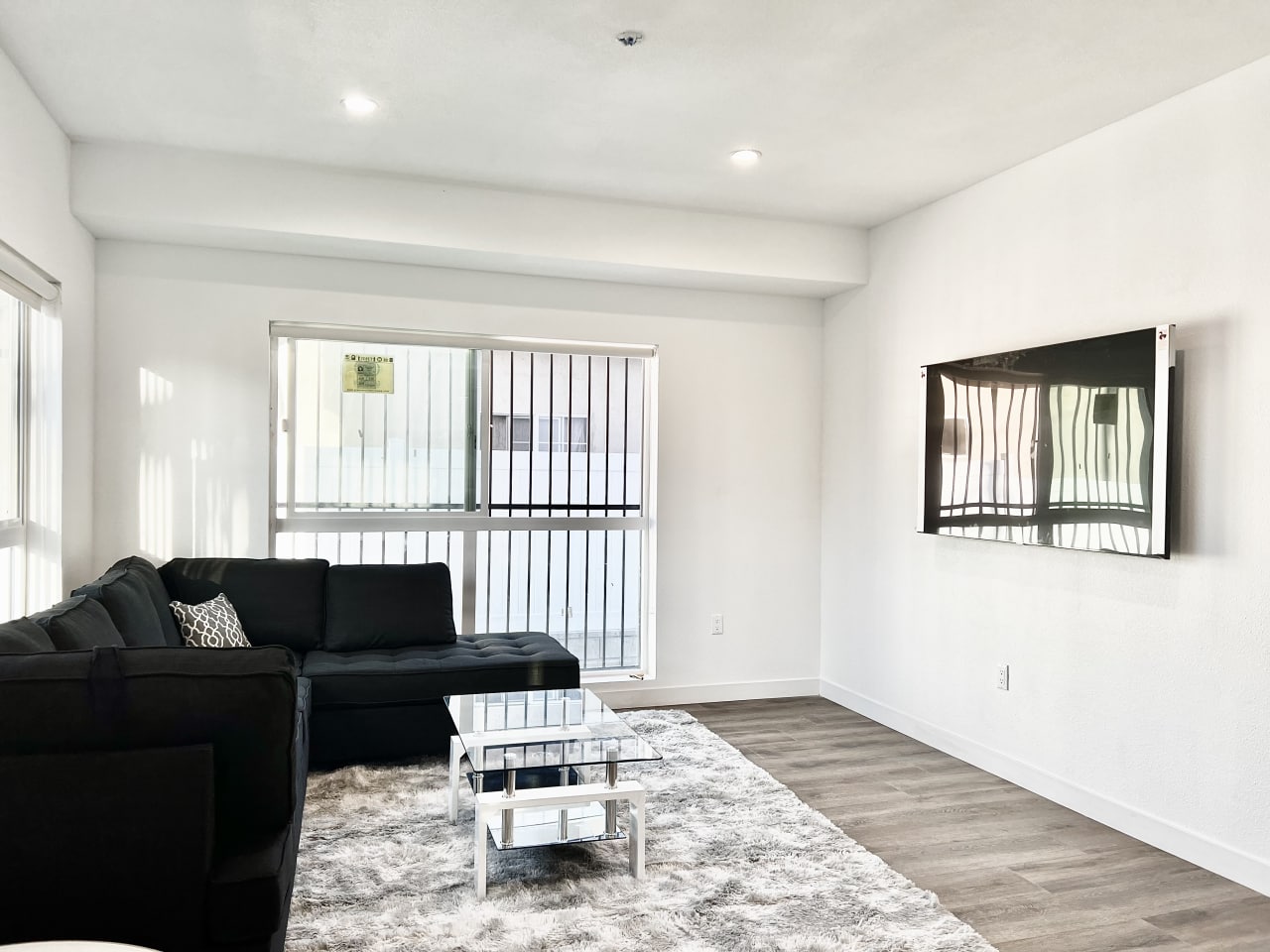 1414 W 36th Street Image 19