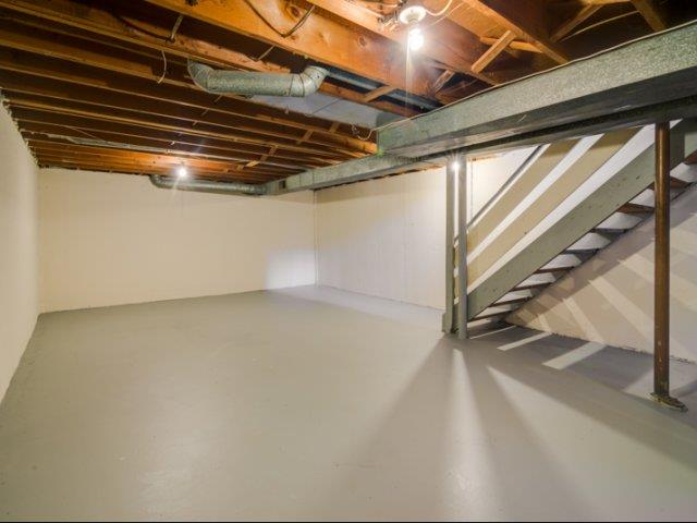 Carriage House Apartments Image 22