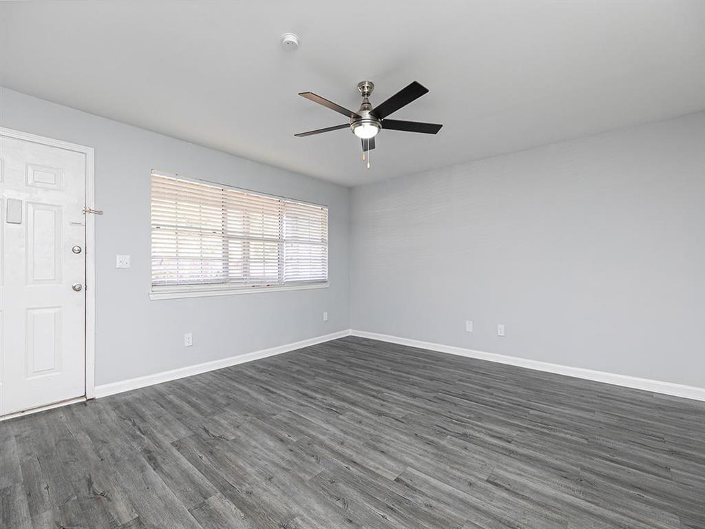 Monarch Villas Image 43