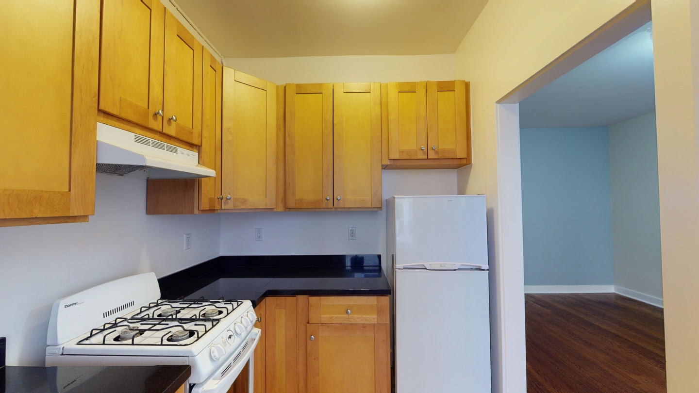 720 Jones Street Image 6