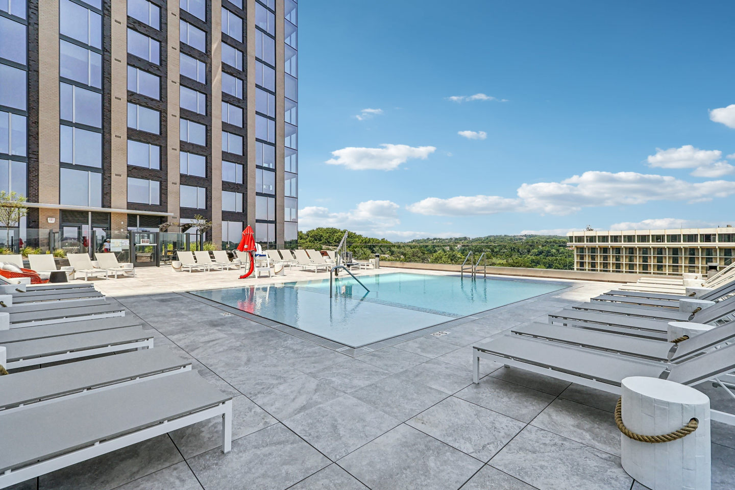 Rosslyn Towers Image 25