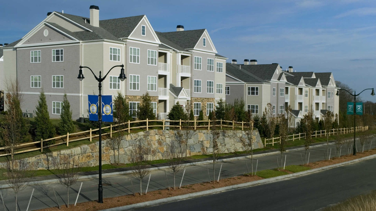 Quarry Hills Image 4