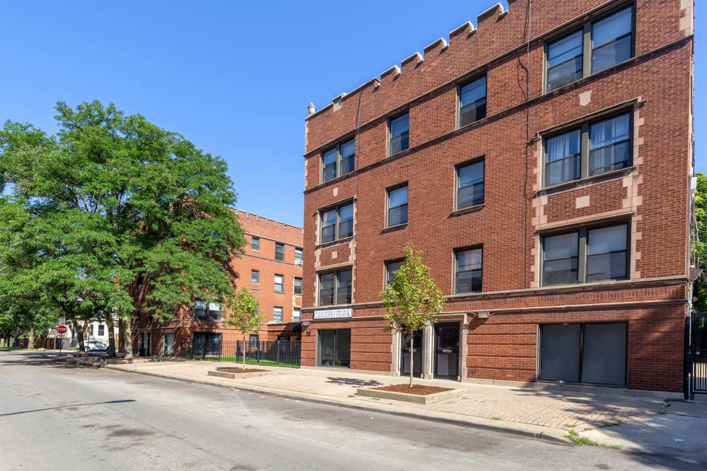 1440-1450 E 52nd Street Image 3