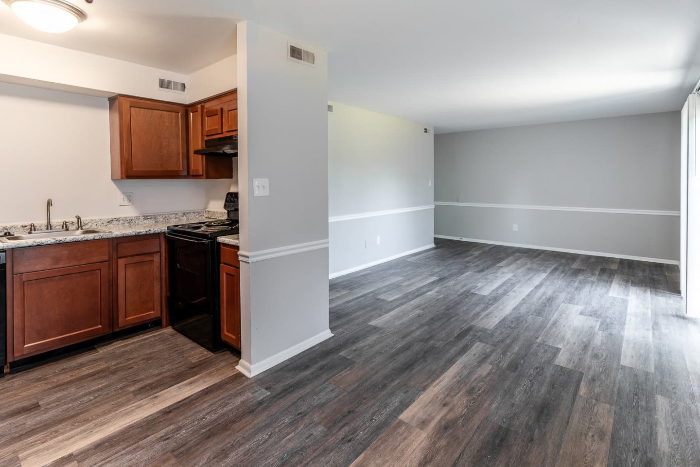 Pickwick Farms Apartments Image 15