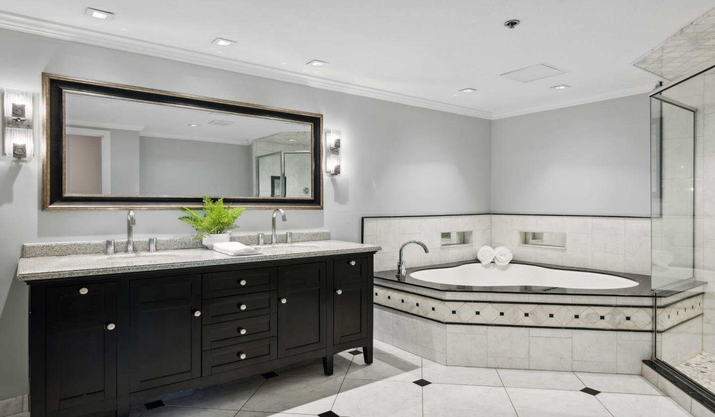 The Beach Club Residences Image 23