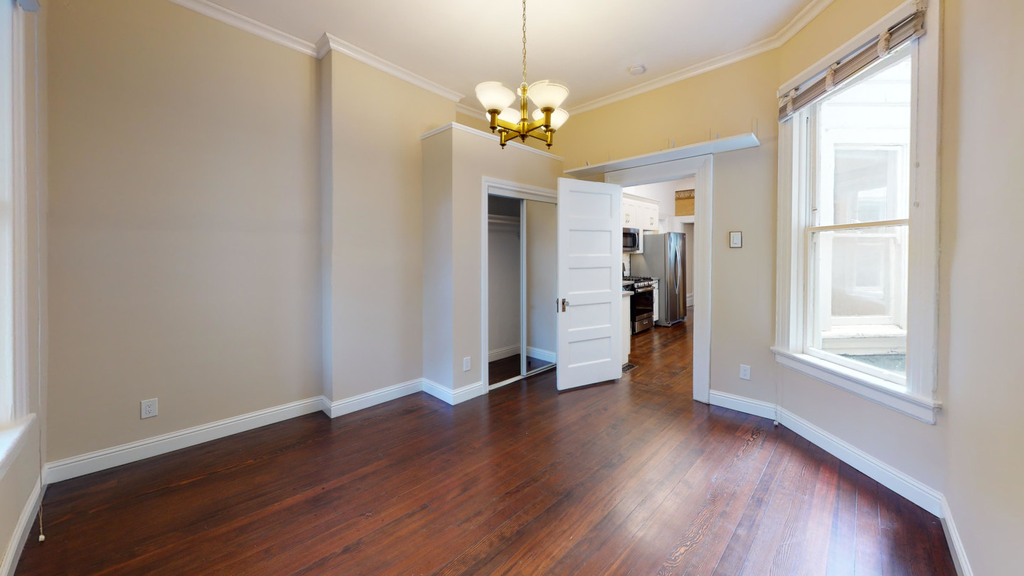 1234 Grove Image 4